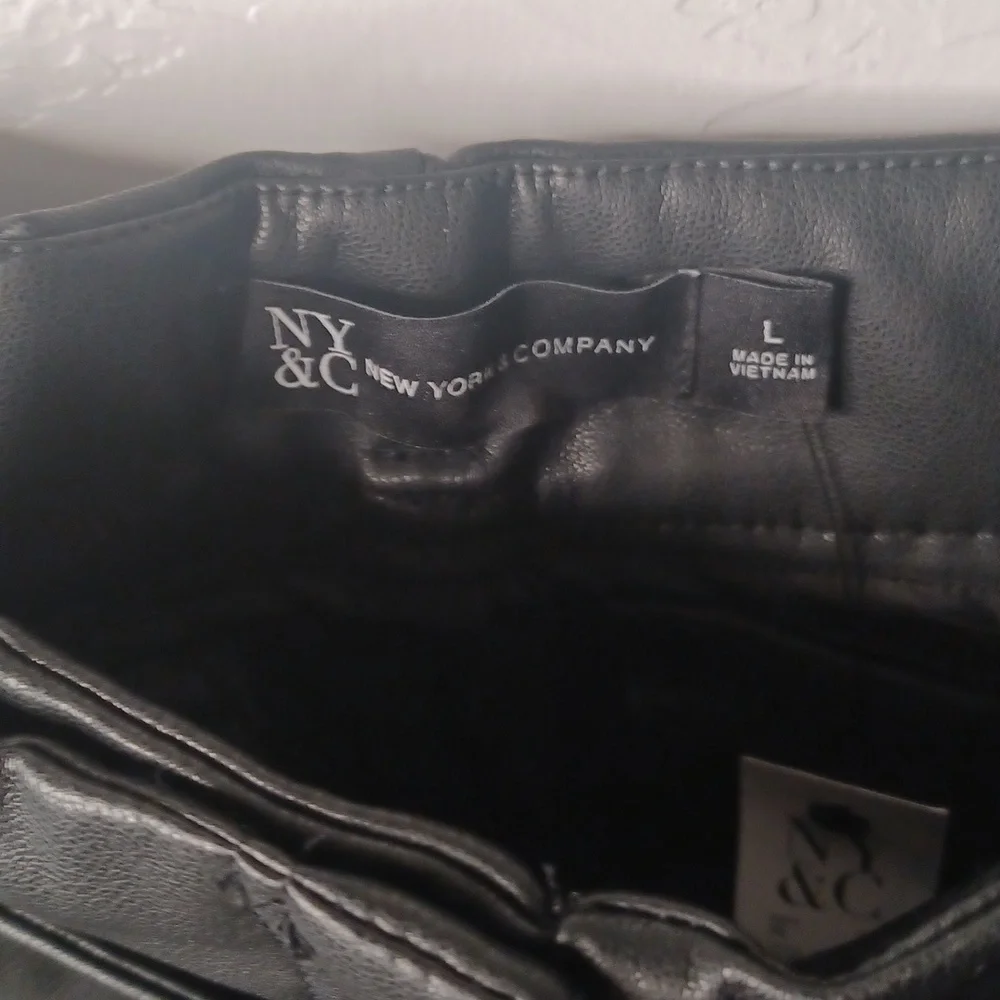 New York &‎ Company Faux Leather Belted Pleated Cuff Short